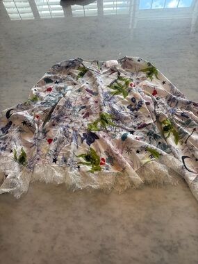 cinq a sept White Floral Lace-Hem Peplum Blouse